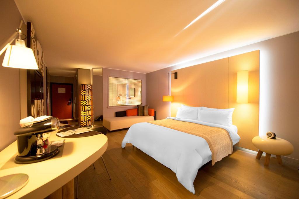 Tahiti Ia Ora Beach Resort - Managed By Sofitel Punaauia  Bagian luar foto